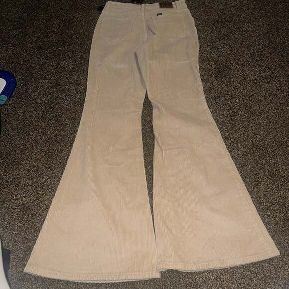 Vintage Lee High Rise Y2K Flare Bell Bottom Corduroy Trousers in Tan - Picture 7 of 8
